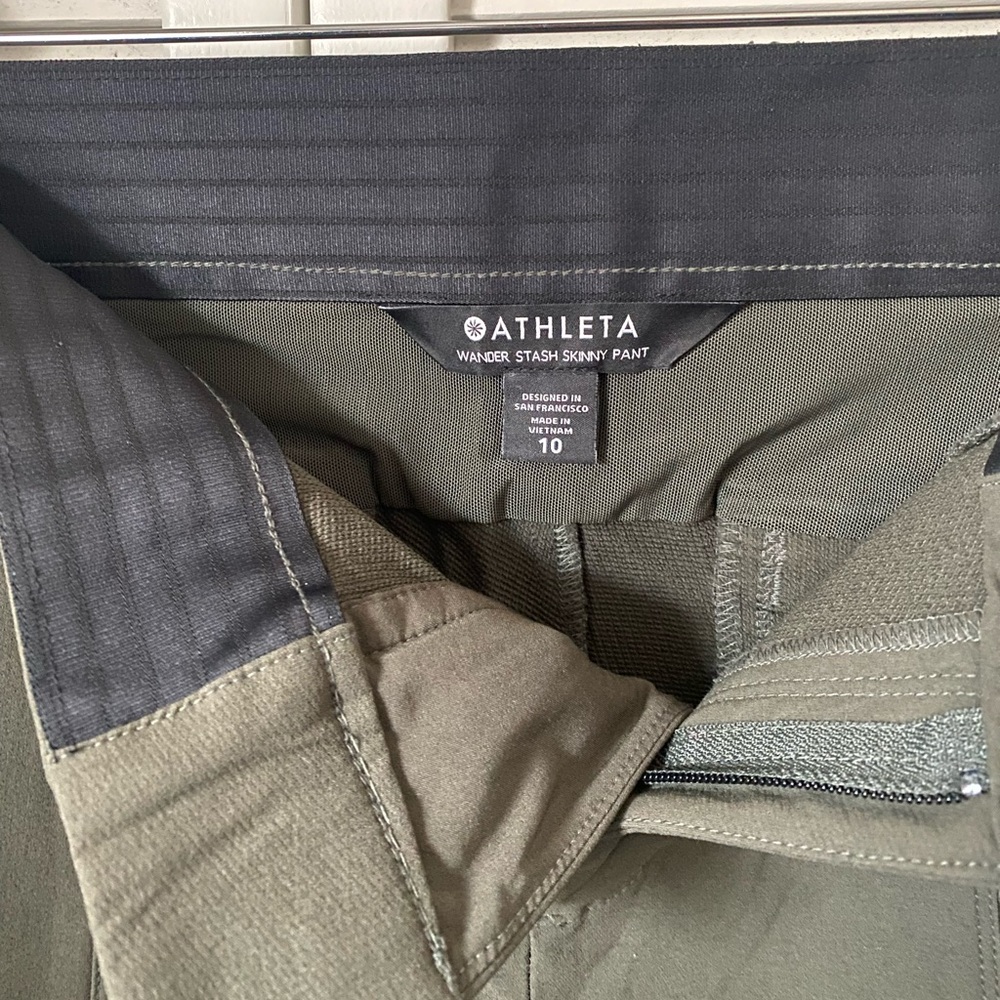 Athleta Wander Stash Skinny Pants in dark green, size 10 - Picture 2 of 5